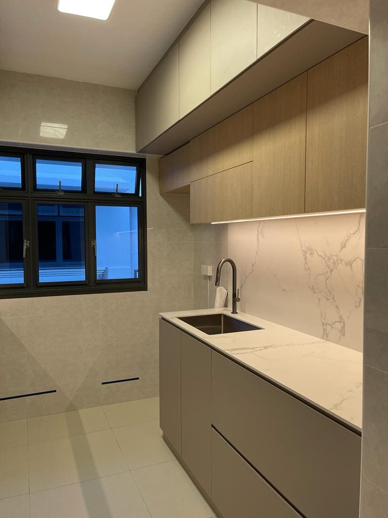 Modern minimalist kitchen